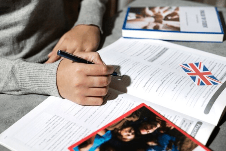 Os primeiros passos no Inglês: Explorar um novo idioma